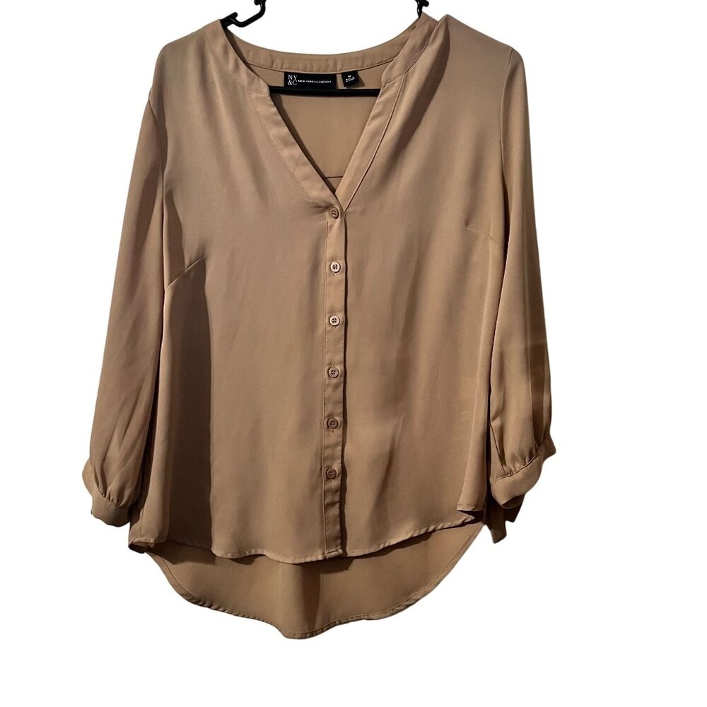 NY&C Womens Beige Buttom Down long sleeve, size M